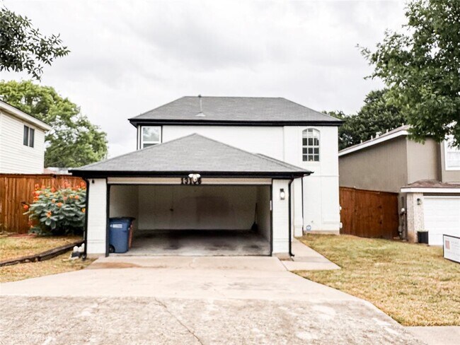 Building Photo - 13106 Staton Dr