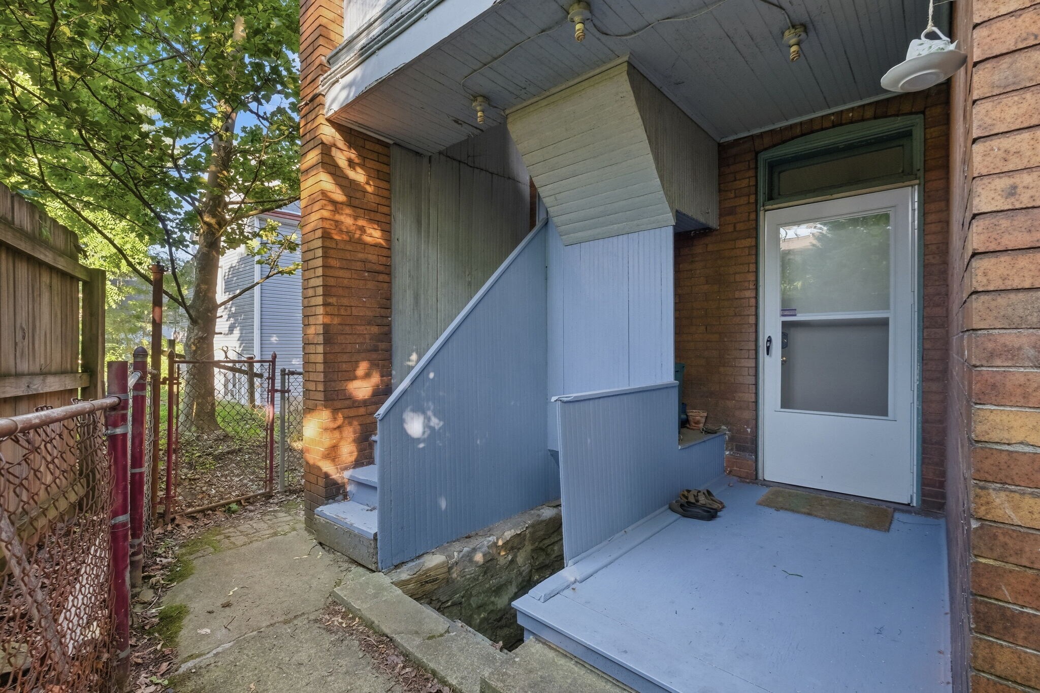 Building Photo - 407 Biddle Ave