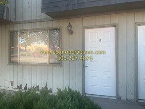 Building Photo - 1701 E Cliffside Dr