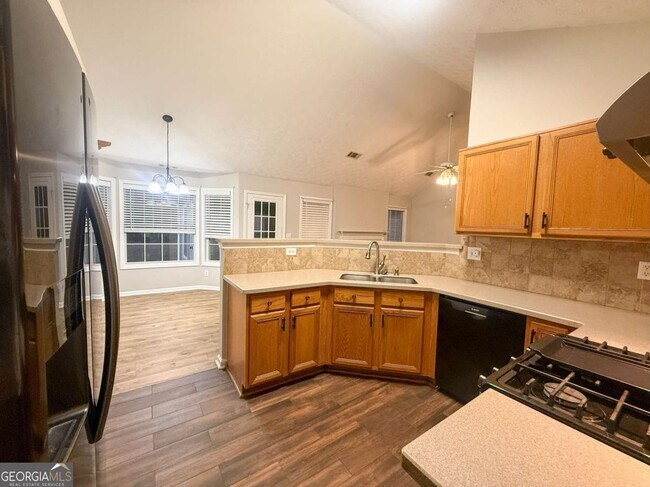 Building Photo - 5555 Grove Place Crossing SW