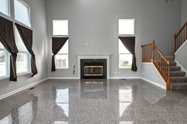 Building Photo - 5495 Chapel Hill