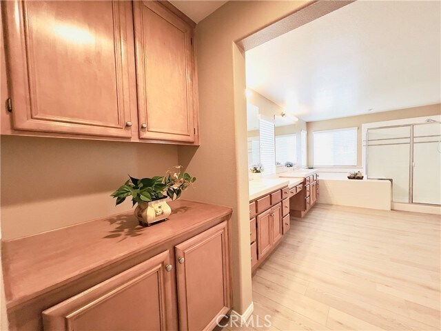 Building Photo - 17231 Greentree Dr