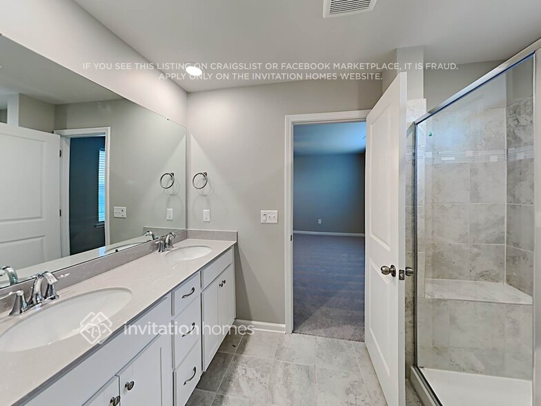 Building Photo - 132 Slip Shot Ln