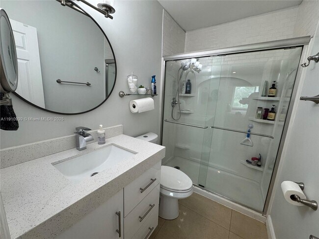 Building Photo - 14036 SW 90th Ave