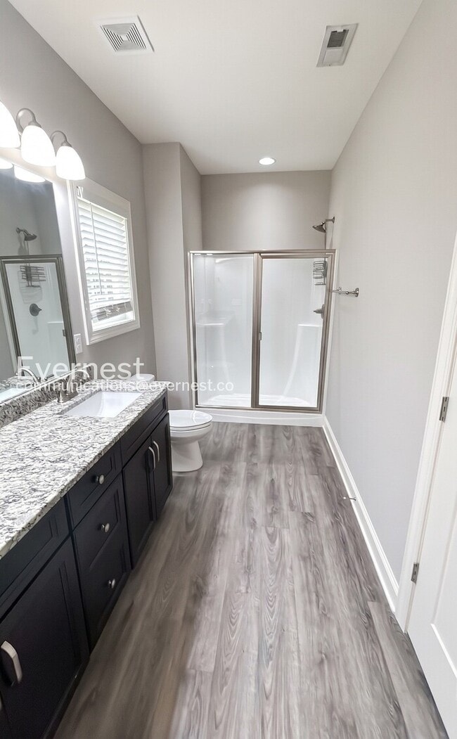 Building Photo - PROMO: 50% off the first month's rent! Adorable 3-Bedroom Home Near Downtown Chattanooga with 2-c...