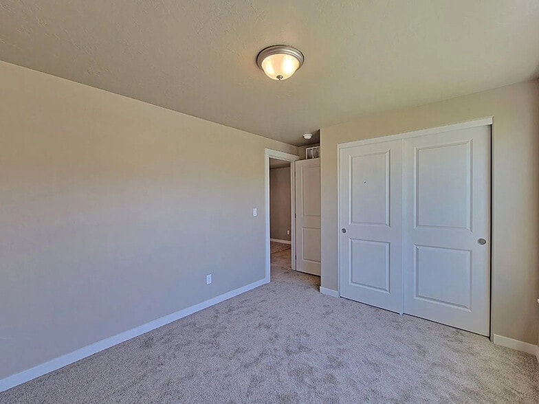 Second Room - 1096 N Ryde Ave