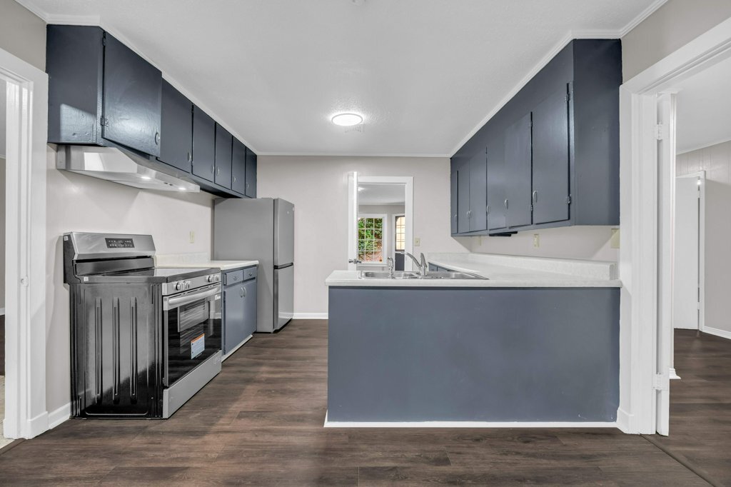 Building Photo - 706 Park Cir