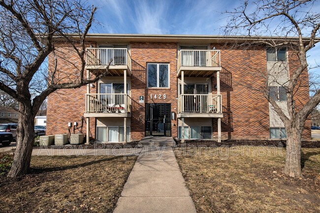 Building Photo - 1429 N 34th St