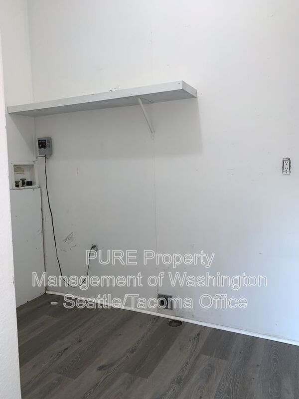 Building Photo - 16008 34th St E