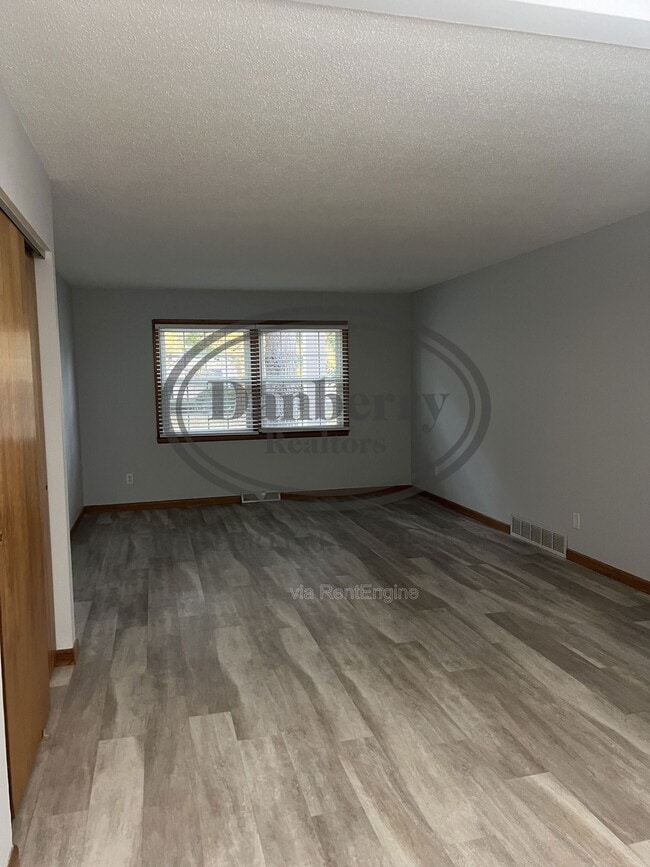 Building Photo - 4126 Newcastle Dr