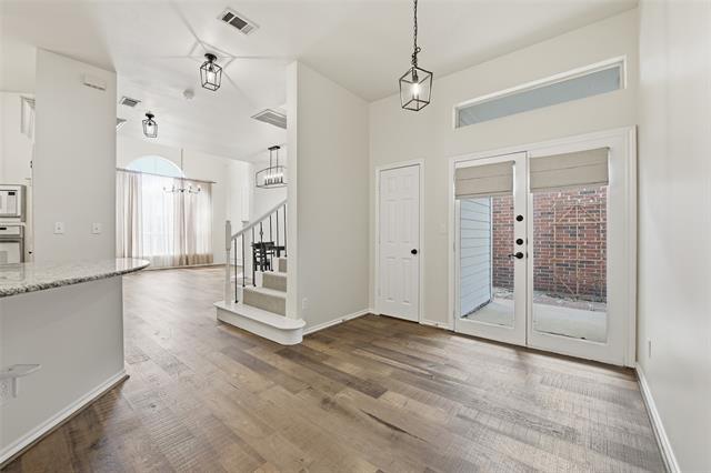 Building Photo - 5955 Rosebud Dr