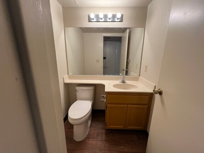 Building Photo - 148 Haviture Way