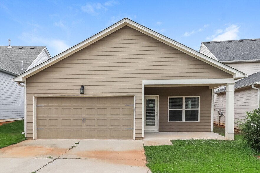 Building Photo - 181 Stillwood Dr