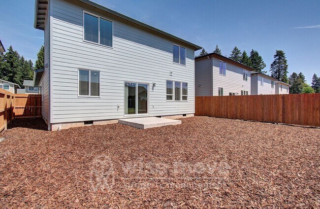 Building Photo - Modern Multi-Gen Living- Brand New