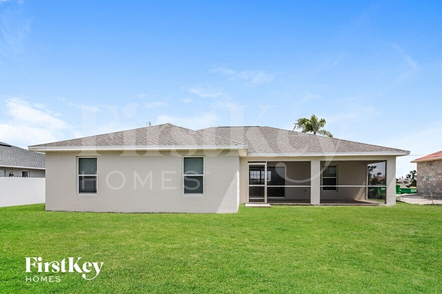 Building Photo - 1933 NW 17th Terrace
