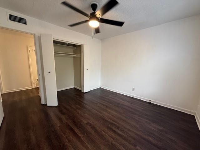 Building Photo - 725 S La Salle Dr