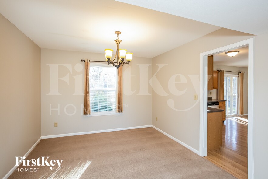 Building Photo - 896 Preakness Dr