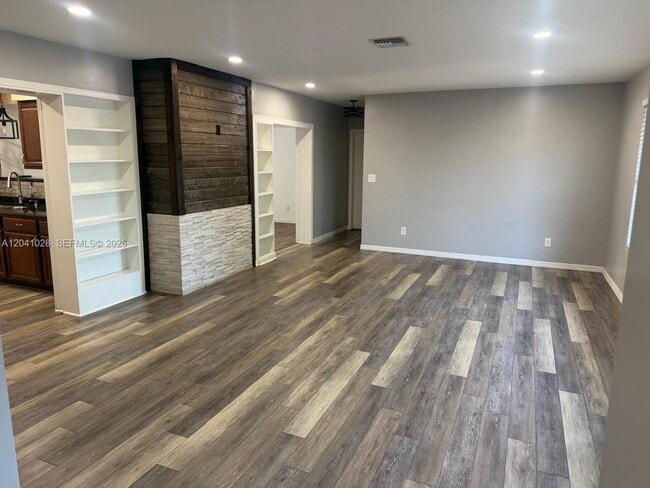 Building Photo - 27280 SW 166th Ave