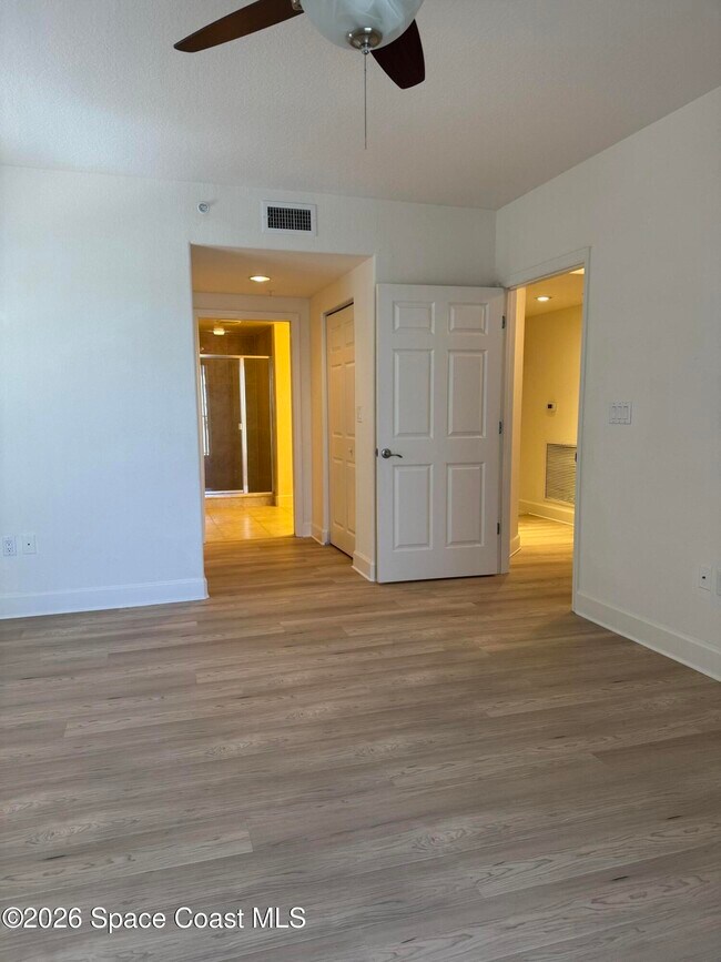 Building Photo - 817 Mystic Dr