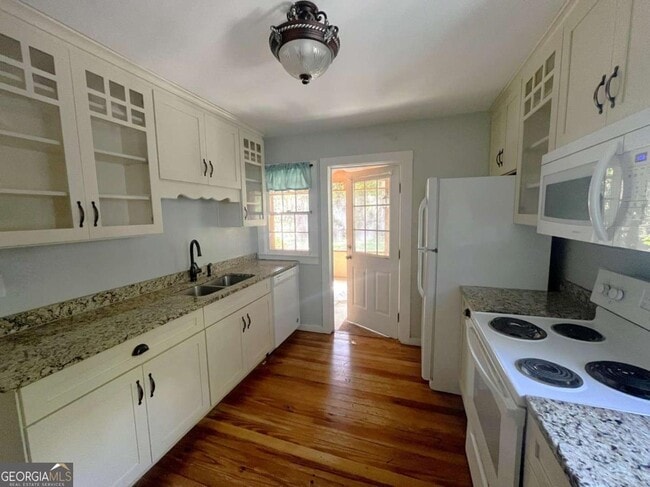 Building Photo - 402 Wheeler St