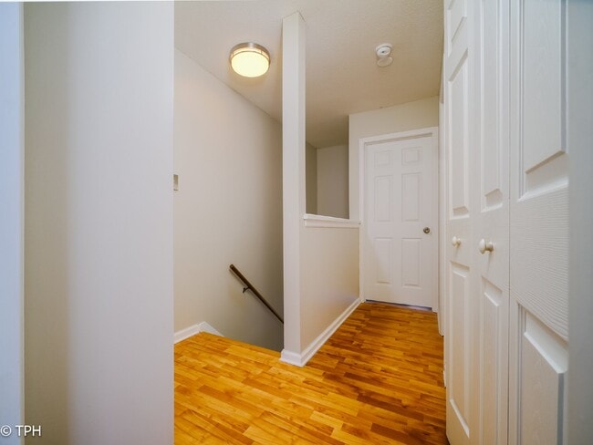 Building Photo - "Charming 2-Bedroom Gem with Granite Elegance in Charlotte's Heart!"