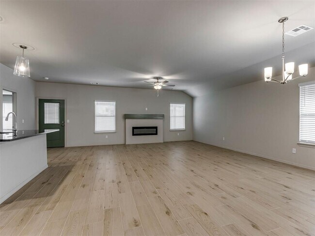 Building Photo - 10645 SW 18th St
