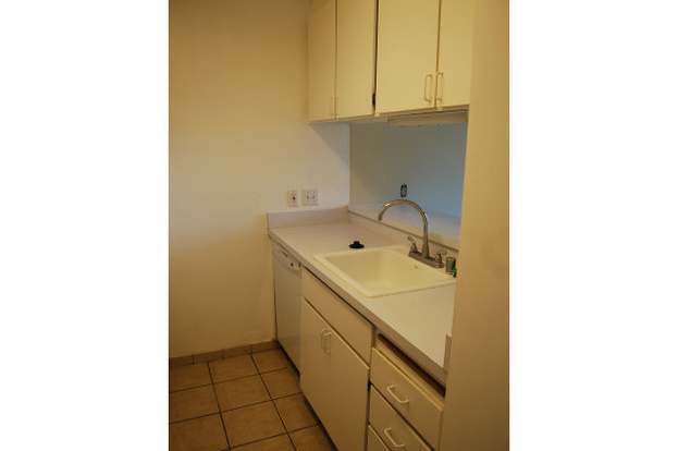Building Photo - 280 Tradewinds Dr