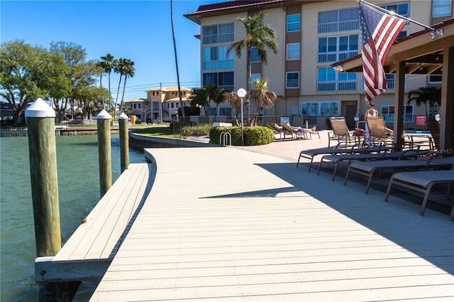 Building Photo - 105 Island Way