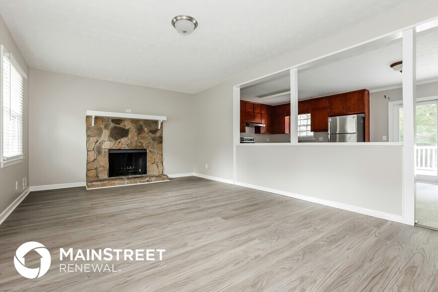 Building Photo - 838 Cochise Trail SE