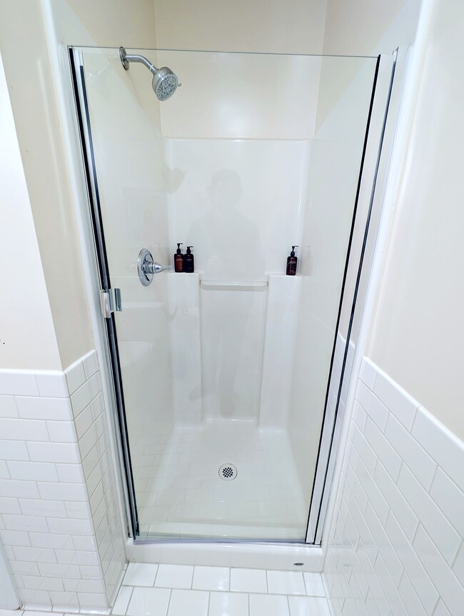 Building Photo - The Norm Appartments