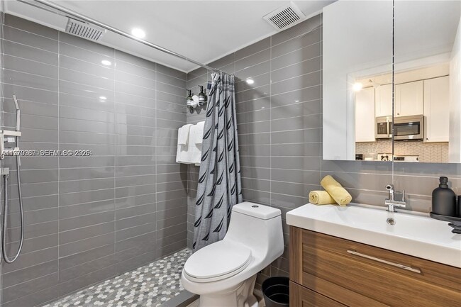 Building Photo - 815 NW 30th St