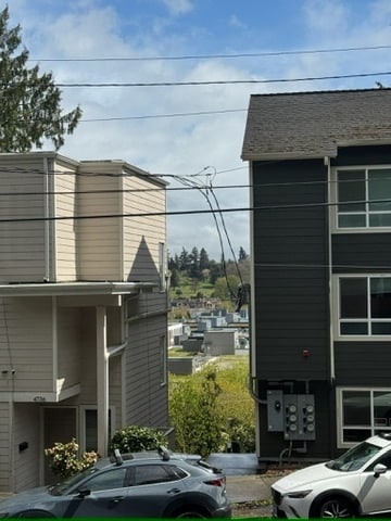 Building Photo - 4735 22nd Ave NE