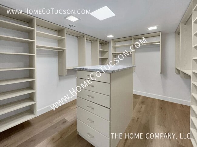 Building Photo - 5788 E Paseo Cimarron