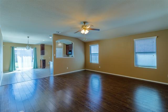 Building Photo - 590 Arthur Dr