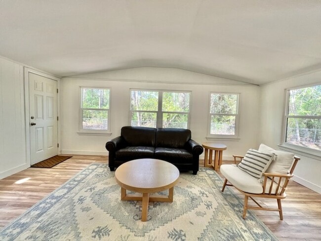 Building Photo - 2849 Penn St