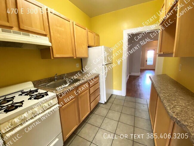 Building Photo - 470 E 300 S