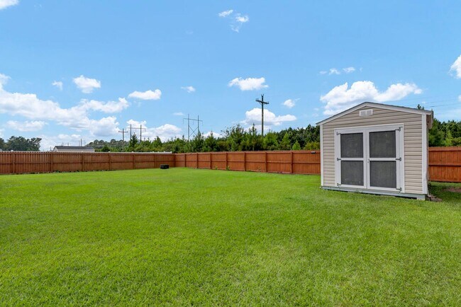 Building Photo - 427 Worsley Wy