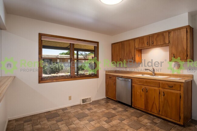 Building Photo - CALL US TODAY AT (505) 892-4400 TO SCHEDULE A CONVENIENT SHOWING