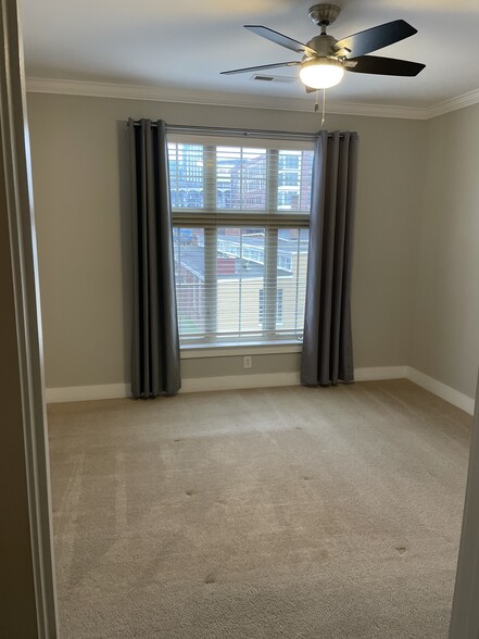 Primary Bedroom - 1101 W 1st St