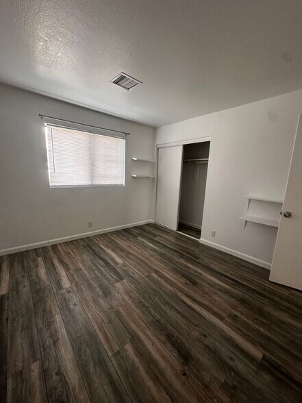 Building Photo - 43770 Santa Rosa Cir