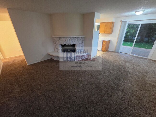 Building Photo - Check out this wonderful 2.0 bedroom, 2.0 ...