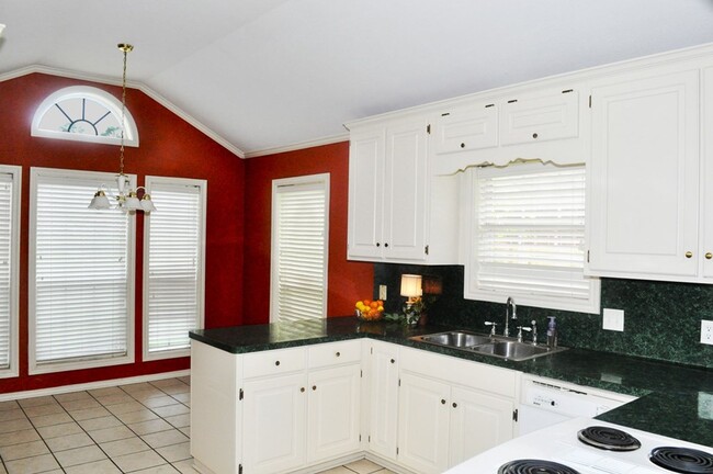 Building Photo - 3610 Ashcreek Cir