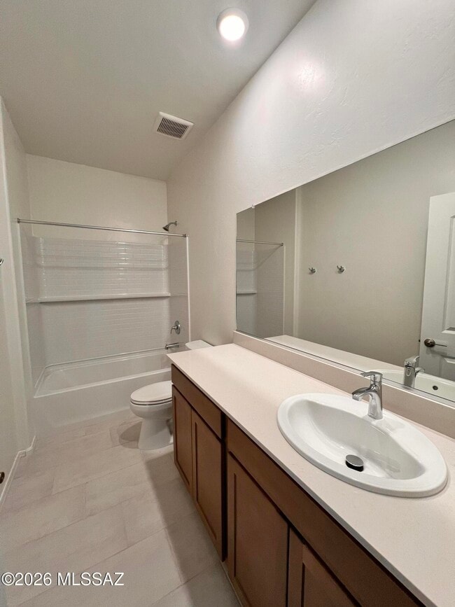 Building Photo - 10004 E Lebaron Dr