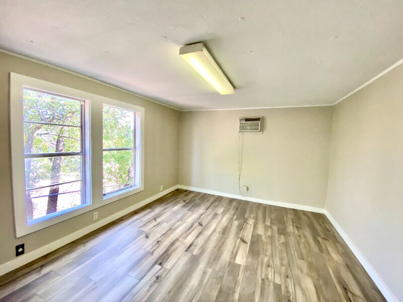 Building Photo - 109 Harmons Way