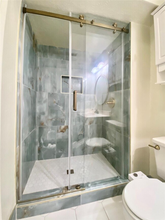 Building Photo - 13815 Stonemoss Dr