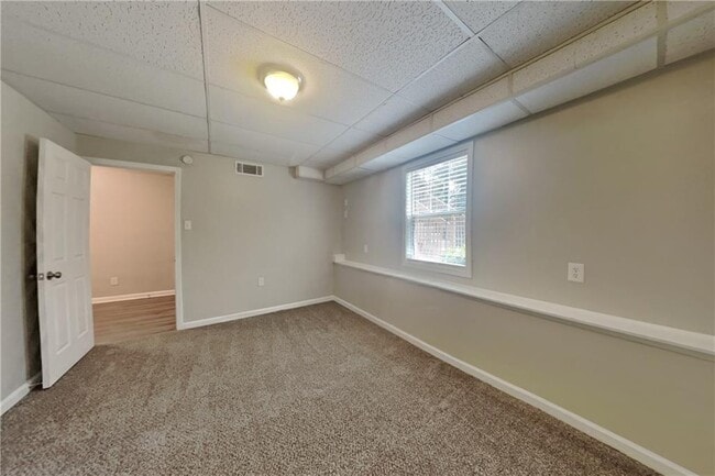Building Photo - 1250 Summit Point Ln