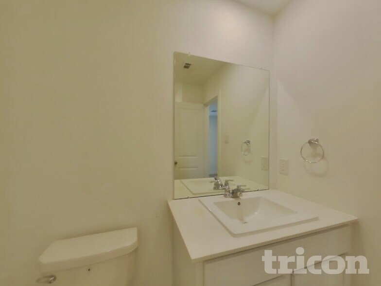 Building Photo - 3065 Dawn Sound Dr