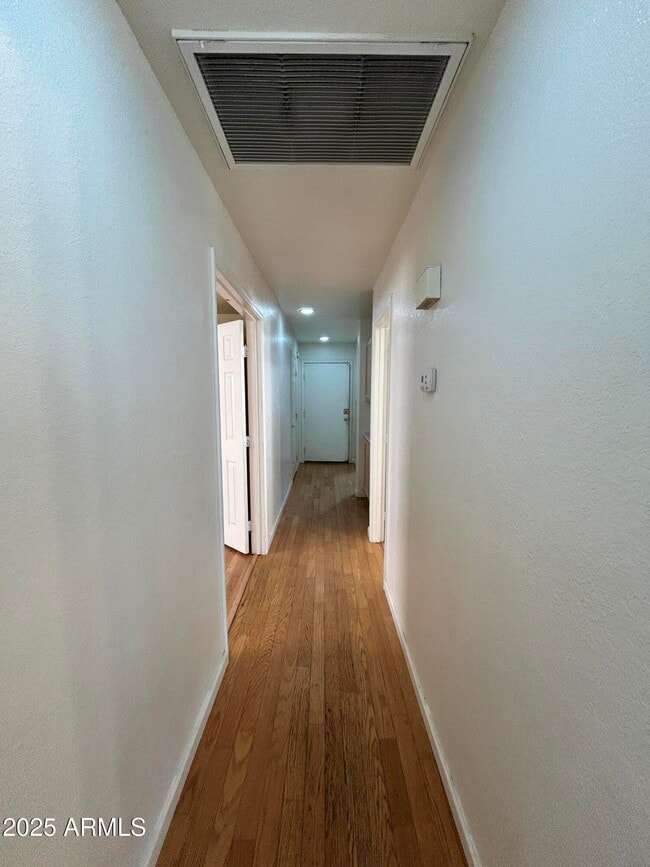 Building Photo - 1233 N Pebble Beach Dr