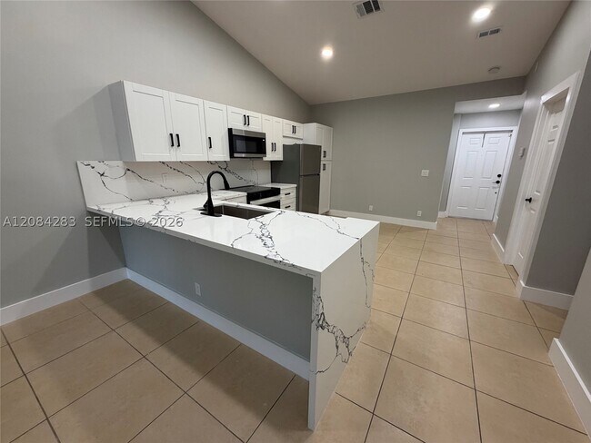 Building Photo - 11085 NW 38th Pl