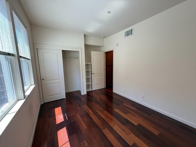 Building Photo - 2492 Autumnvale Dr